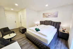 Doppelzimmer mit Komfort-Doppelbett